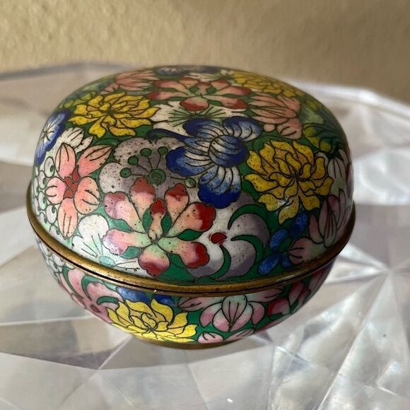 Cloisonné Bird Egg Blue Enamel Floral Vintage Trinket Round Box - Picture 1 of 11